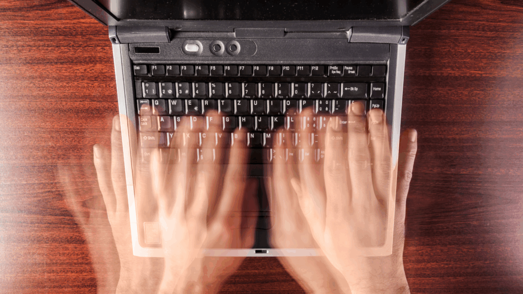 La velocidad del mundo parece implicar que debemos tomarle el ritmo. Sí, debemos aprovecharla, pero no someternos a inmediateces que biológicamente no estamos preparados para cumplir.