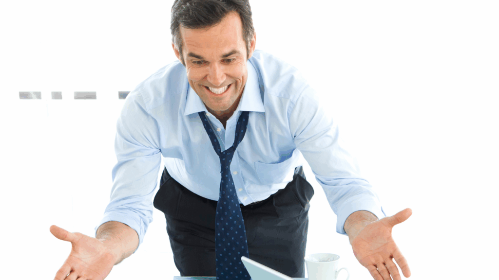 Confiarnos de lo que sabemos para una discusión, tarea por emprender o proyecto nuevo, sin discusión, puede ser peligroso. El cuestionamiento frecuente nos permite abrirnos a nuevos aprendizajes y formas de resolver situaciones, logrando innovar, liderar o adaptarnos según sea necesario.